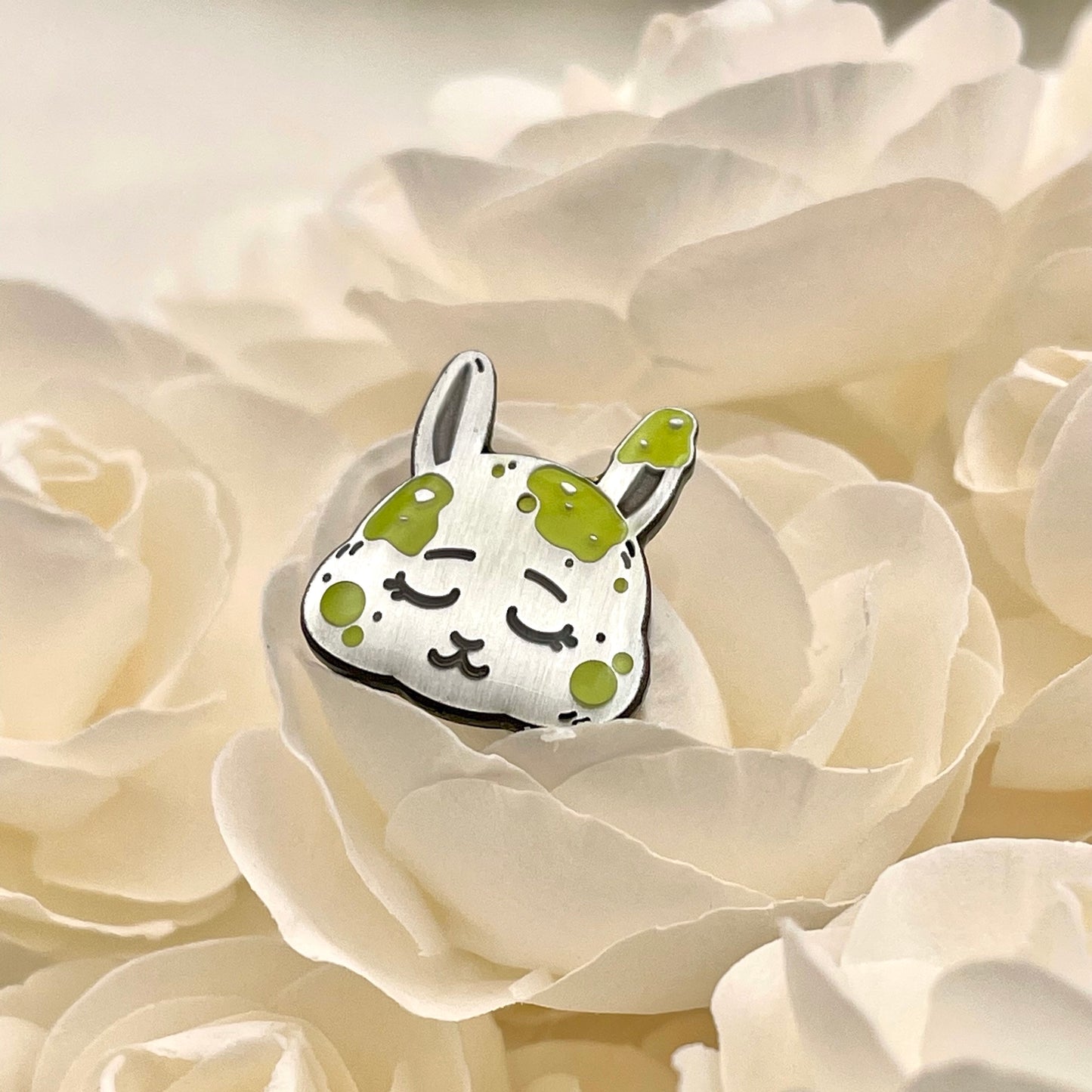 Mystery Bun (Pin + Sticker)